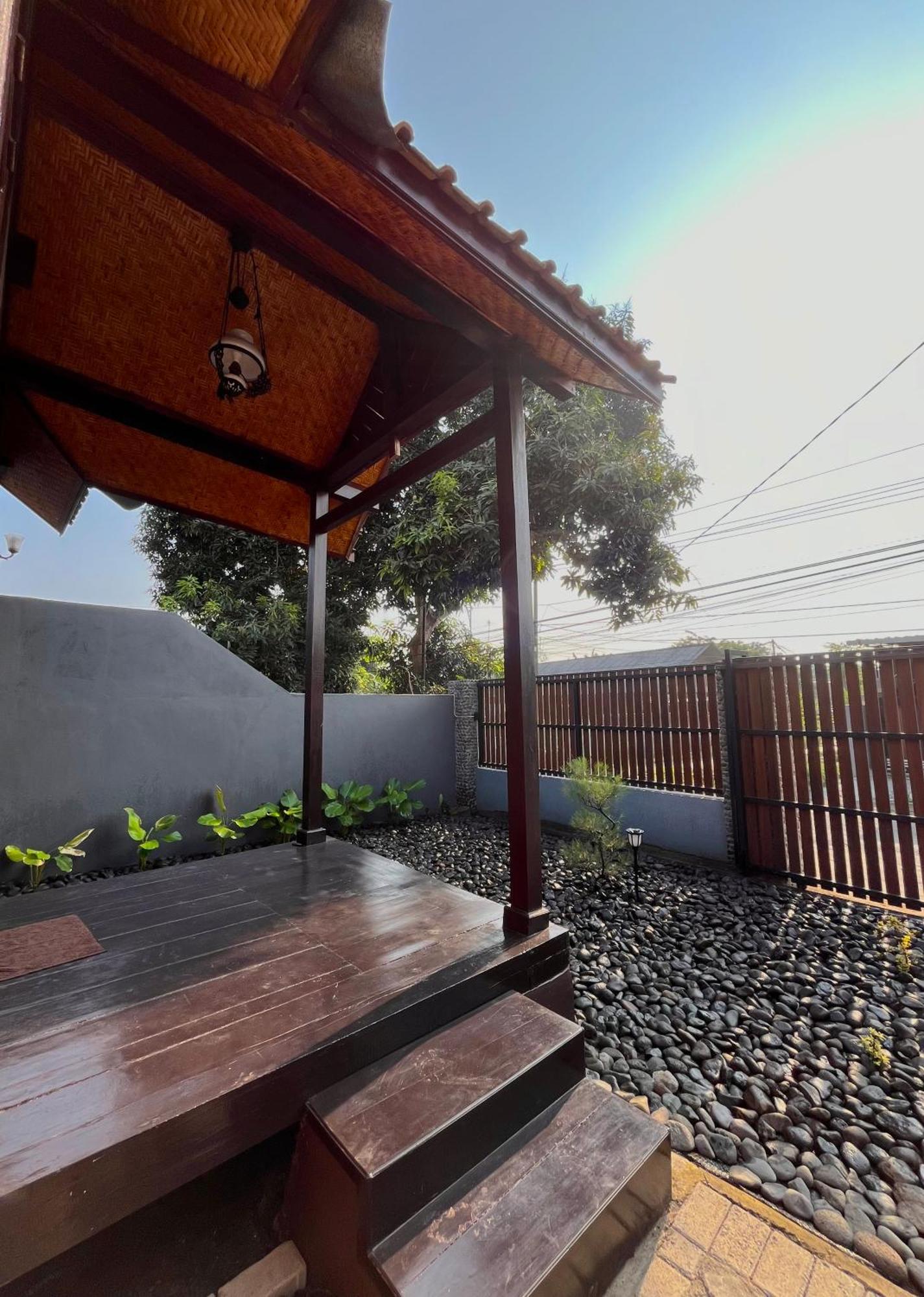 Joglo Homestay Banyuwangi Banyuwangi (East Java) Exterior foto